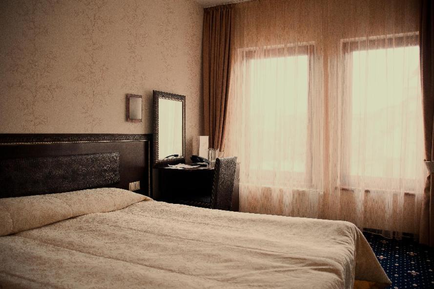 Hotel Victoria 파나규리슈테 외부 사진